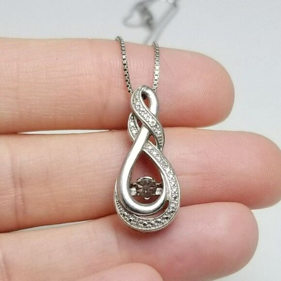 Vintage Sterling Silver Drop Shape Pendant Necklace, Box Chain, Estate - Picture 1 of 8